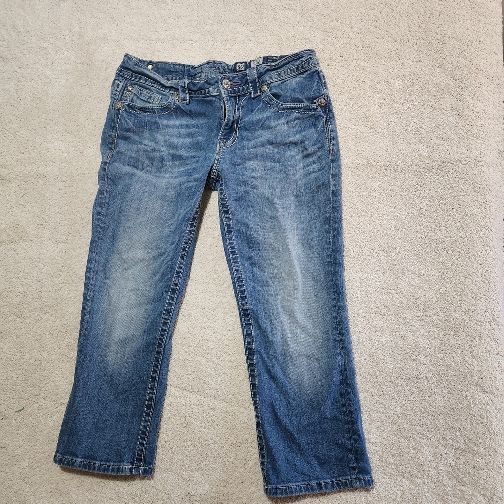 Miss Me Capri. Size 30